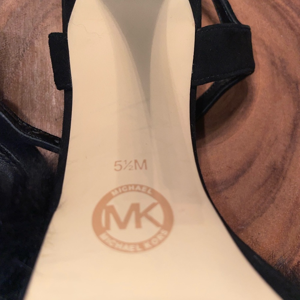 Michael Kors Furry Pumps - Picture 3 of 5